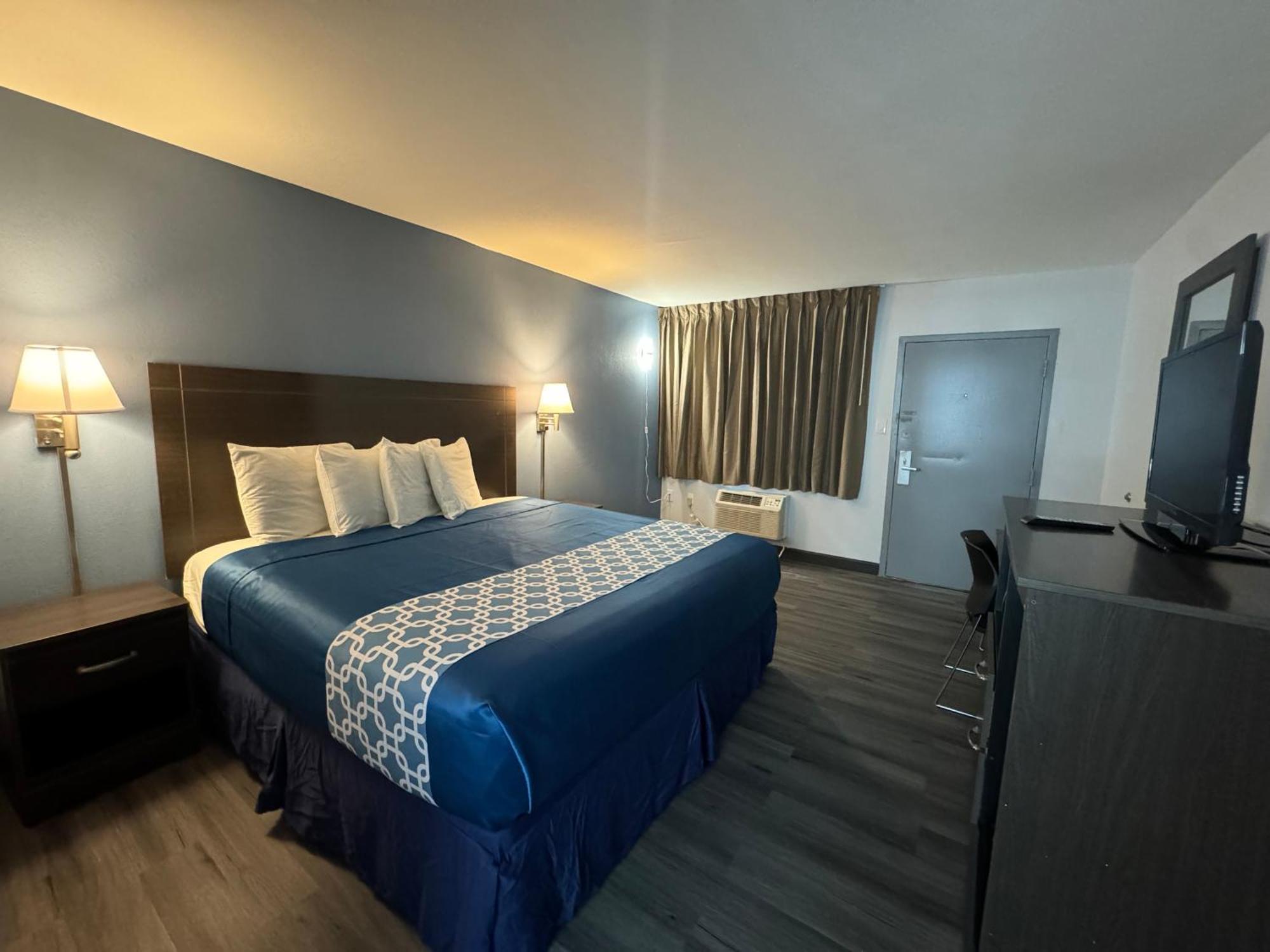 Travelodge By Wyndham Gainesville Bagian luar foto