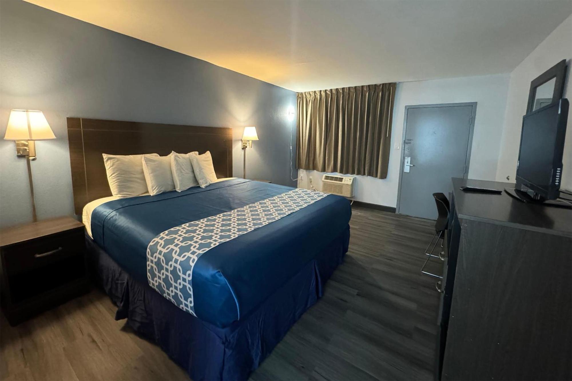 Travelodge By Wyndham Gainesville Bagian luar foto