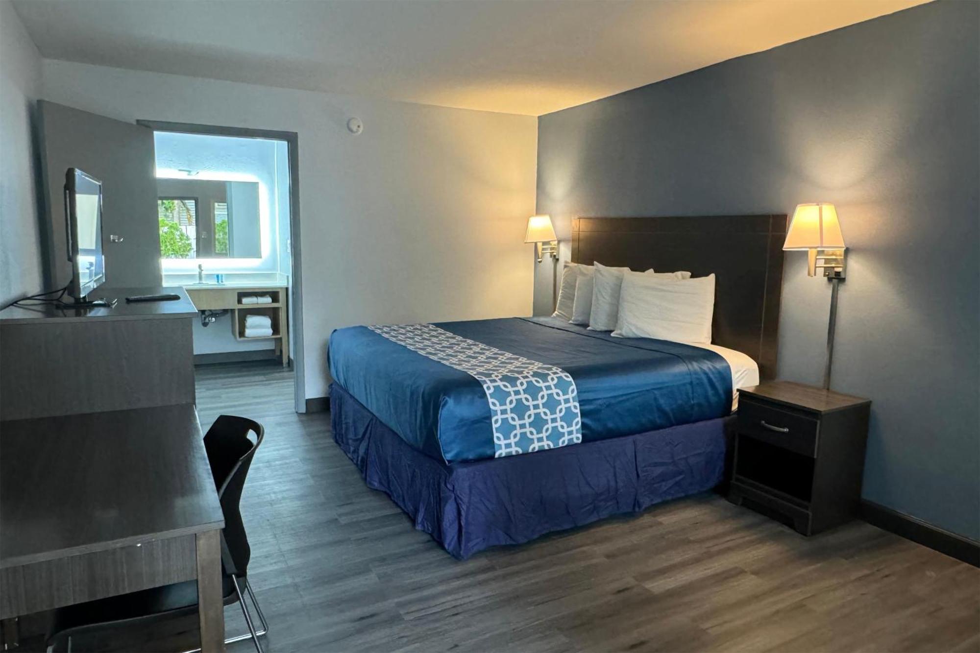 Travelodge By Wyndham Gainesville Bagian luar foto